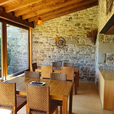 Rectoral De Lestedo Casa di campagna